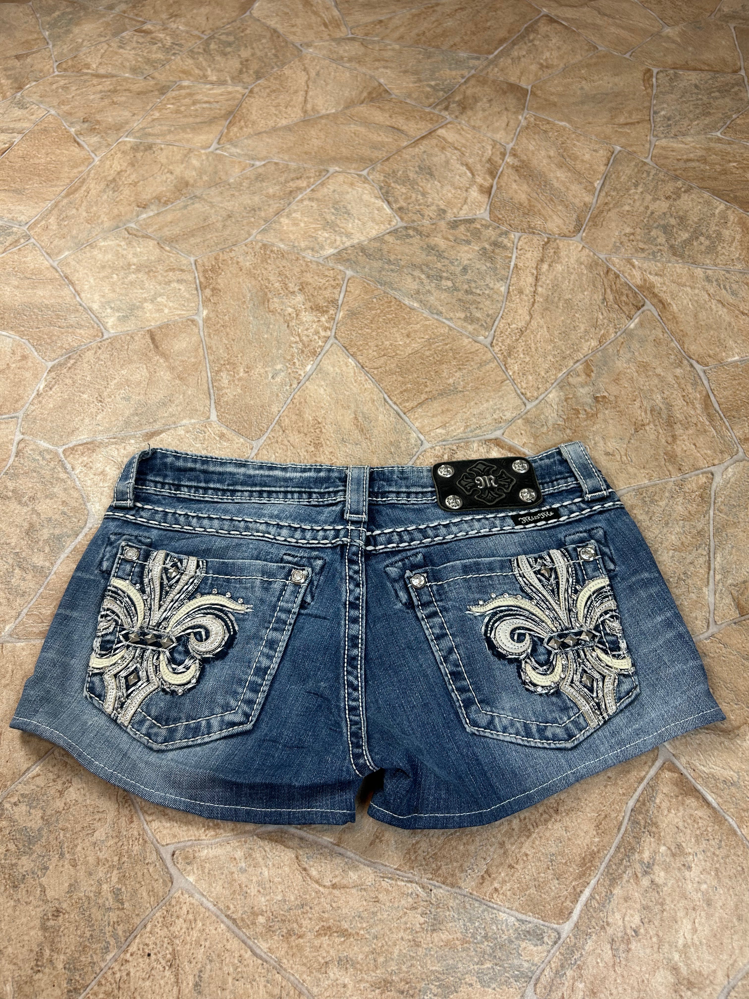 Miss Me Vintage Shorts, M