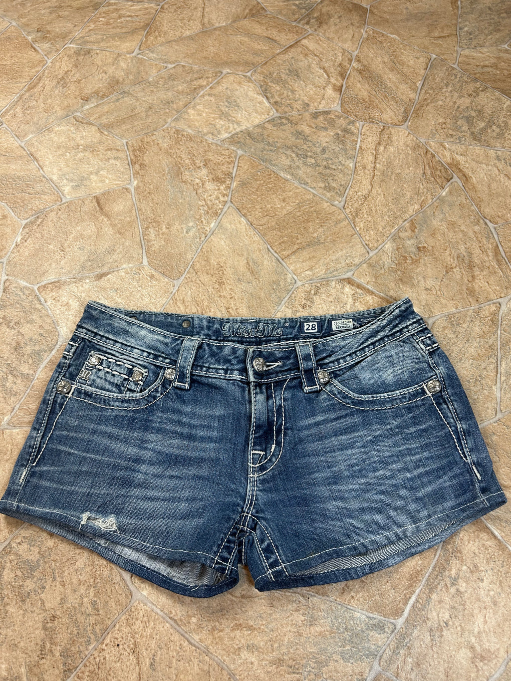 Miss Me Vintage Shorts, M